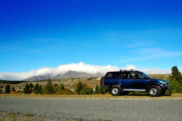 Fototapeta premium Geländewagen offraod in Neuseeland