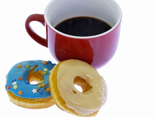 tasse kaffee mit doughnuts