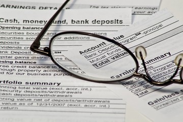 Financial Reports with Reading Glasses
