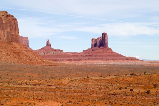 Monument Valley Navajo Tribal Park, Utah / Arizona, USA.
