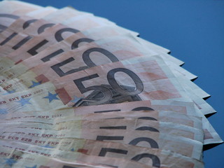 abanico de billetes de 50