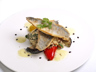 gebratenes dorade auf risotto