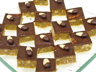 mandel petit fours