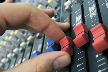 sound mixer