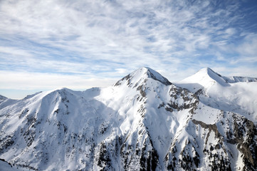Fototapeta na wymiar Snowy mountain