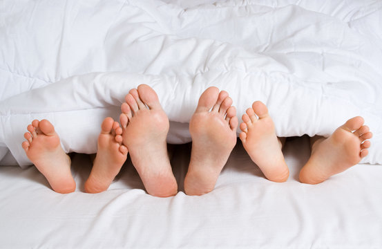 Petits pieds dans le lit