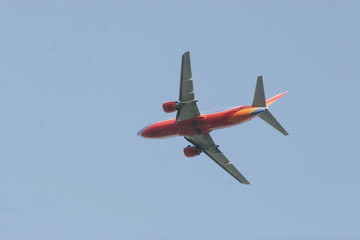 RED AIRPLANE