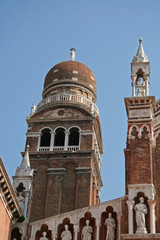 Le clocher d'une église à Venise