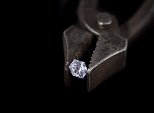 VINTAGE PLIERS HOLD AGEM DIAMOND 