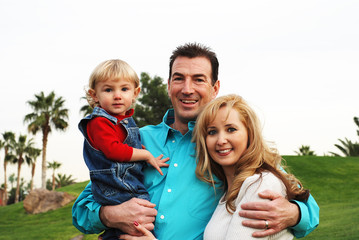 Naklejka premium happy family smiling and enjoying their time together