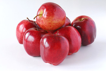 red apple