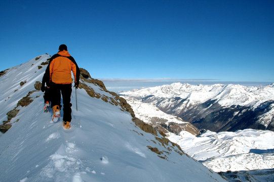 sur l'ar&ecirc;te