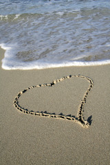 Herz im Sand
