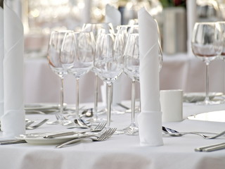 festlicher tisch set up