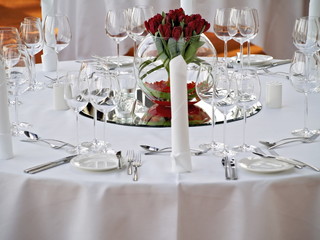 festlicher tisch set up