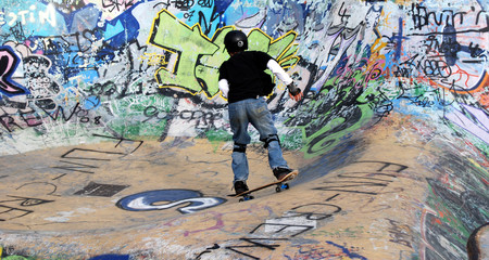 Enfant au Skate 01
