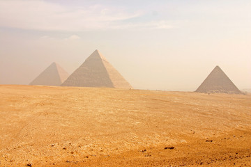 Fototapeta na wymiar Wielkie Piramidy w Giza Kair, Egipt