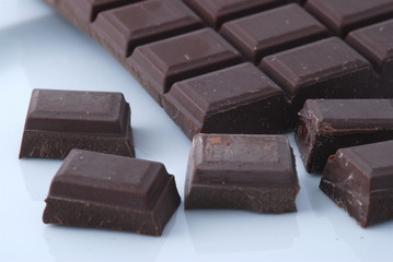 carrés de chocolat noir