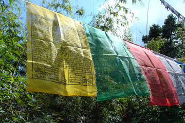 Drapeaux de prière tibétains