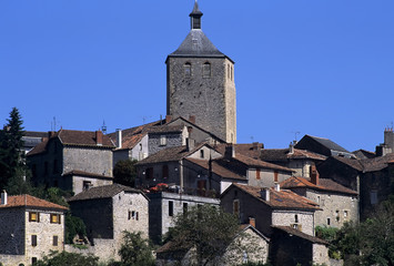 Fototapeta na wymiar Medieval hilltop village in the mid-pyrenees.