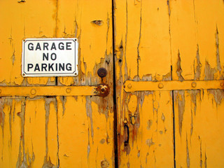 PUERTA DE GARAGE