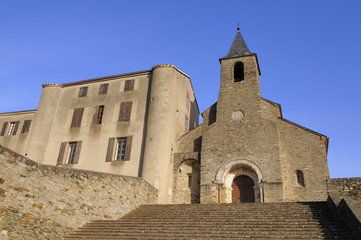 Fototapeta na wymiar le prieuré d'ambialet