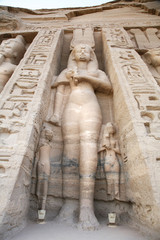 Fototapeta na wymiar egyptian statue in temple next to abu simbel