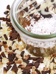 schokoladen mousse mit kokusnuß