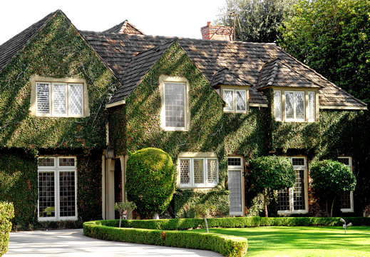 Image of a Beautiful Home In southern California