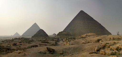 Fototapeta na wymiar pyramid 1
