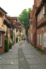 Fototapeta na wymiar Kleine Straße in Lüneburg