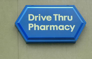 Obraz premium Drive Thru Pharmacy Sign.