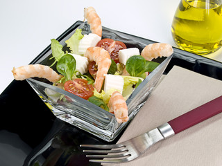 Prawn with salad -  Gambas con ensalada