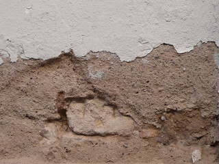 bröckelnder putz