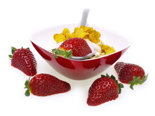 cornflakes mit erdbeerjoghurt