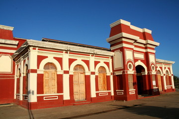 Fototapeta na wymiar Gare Granada_Nicaragua
