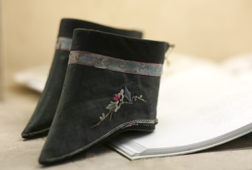 Lotus Shoes used for Women with boud feet