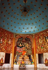 Naklejka premium interieur d'un temple bouddhiste