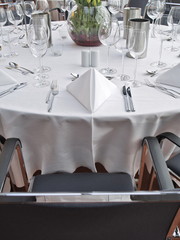 gedeckter tisch