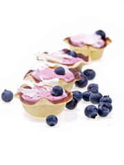 heidelbeer creme petit fours