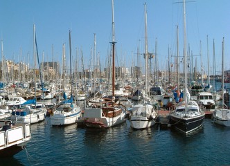 Fototapeta na wymiar Yachts in marina, Barcelona, Spain