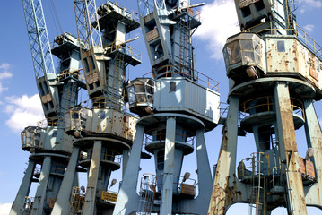 Port cranes