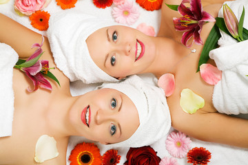 Wellness Frauen und Blumen