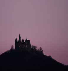 Obraz premium A photograph of the castle Hohenzollern in germany