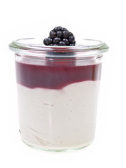 brombeer creme dessert