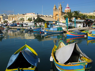 PUERTO PESQUERO DE MARSAXLOKK (MALTA)