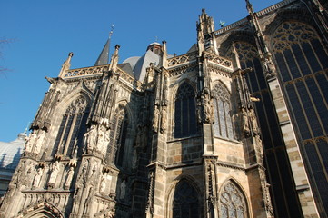 Fototapeta na wymiar cathédrale d'Aix la Chapelle
