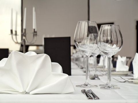 gedeckter tisch