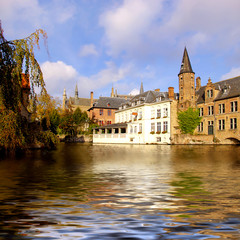 Obraz premium ancient town on water