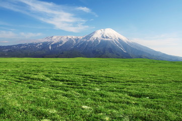 Fototapeta premium Volcano on Kamchatka